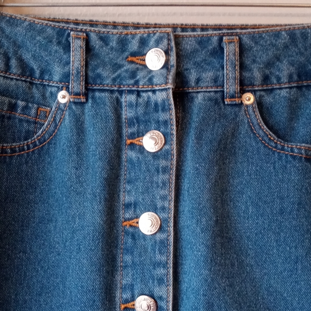 Forever 21 blue jeans skirt - Picture 3 of 7
